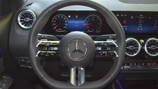 MERCEDES-BENZ GLA GLA 200 d AMG Line 8G-DCT