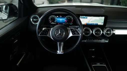 MERCEDES-BENZ GLB GLB 200 mHEV Progressive 7G-DCT