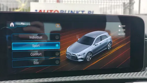 MERCEDES-BENZ A Klasa A 200 d Progressive 8G-DCT