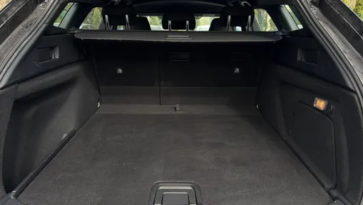 TOYOTA Corolla Corolla 2.0 Hybrid Comfort