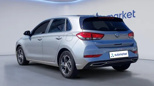 HYUNDAI i30 i30 1.0 T-GDI Smart