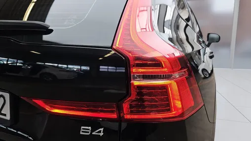 VOLVO XC60 XC60 B4 B Essential aut