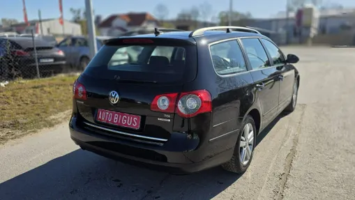 VOLKSWAGEN Passat -
