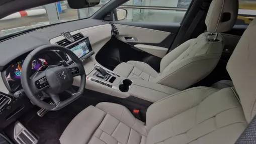 DS DS7 DS 7 1.6 E-Tense 4x4 Performance Line + aut