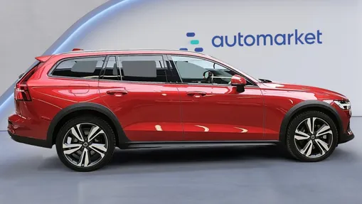 VOLVO V60 V60 CC Plus B5 B AWD aut