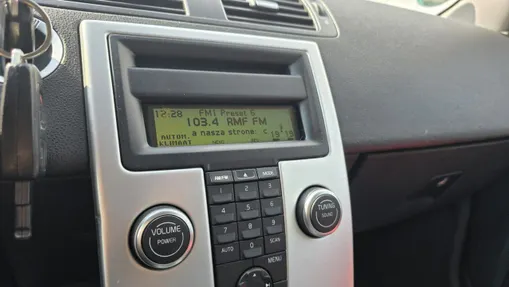 VOLVO V50 -