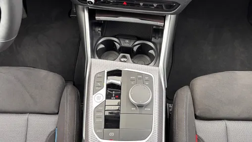 BMW Seria 3 330i xDrive M Sport aut