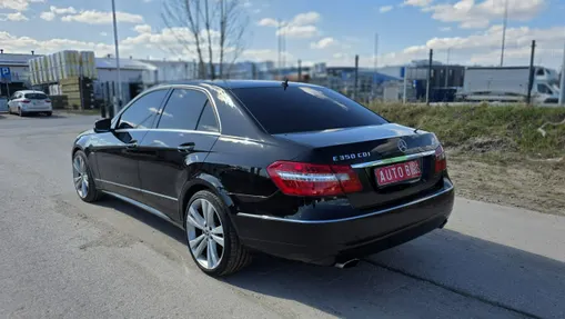 MERCEDES-BENZ E Klasa -