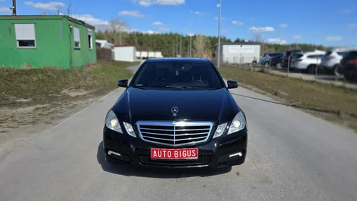 MERCEDES-BENZ E Klasa -