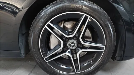 MERCEDES-BENZ E Klasa E 220 d 4-Matic AMG