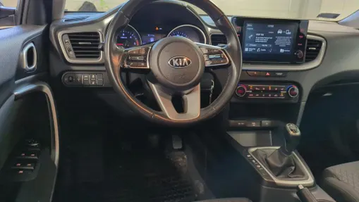 KIA Cee'd Ceed 1.6 CRDi mHEV M