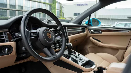 PORSCHE Macan Macan T