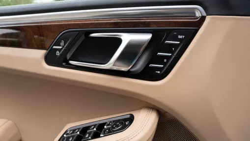 PORSCHE Macan Macan T