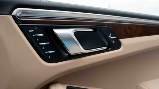 PORSCHE Macan Macan T