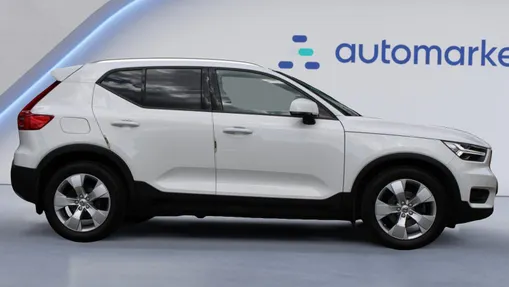 VOLVO XC40 XC40 T3 Momentum