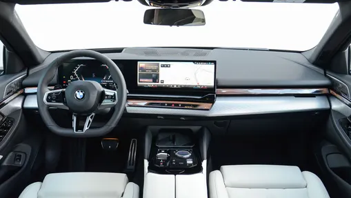 BMW Seria 5 520d xDrive mHEV M Sport aut