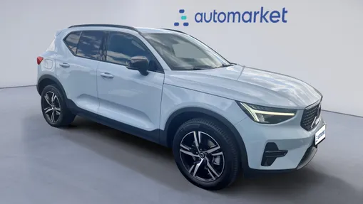 VOLVO XC40 XC40 B3 Plus Dark aut