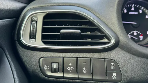 HYUNDAI i30 i30 1.5 T-GDI 48V Modern