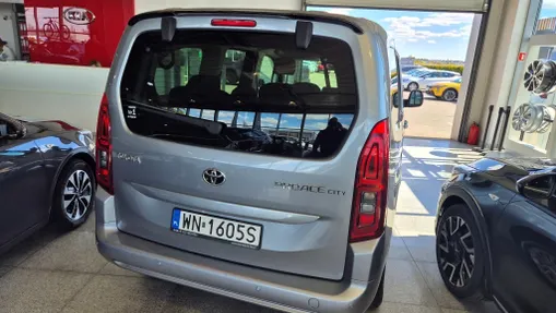 TOYOTA Proace City Verso Proace City Verso 1.5 D-4D Business Aut.