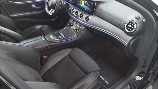 MERCEDES-BENZ E Klasa E 220 d 4-Matic AMG