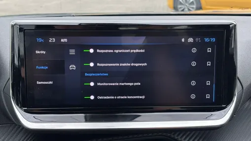 PEUGEOT 2008 2008 PureTech 130 Allure S&S EAT8