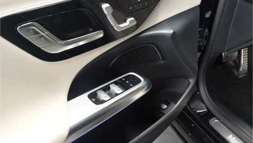 MERCEDES-BENZ E Klasa E 200 mHEV AMG 9G-Tronic