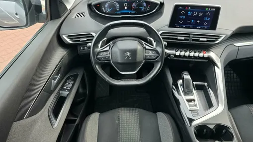 PEUGEOT 5008 5008 1.6 BlueHDI Allure S&S EAT6