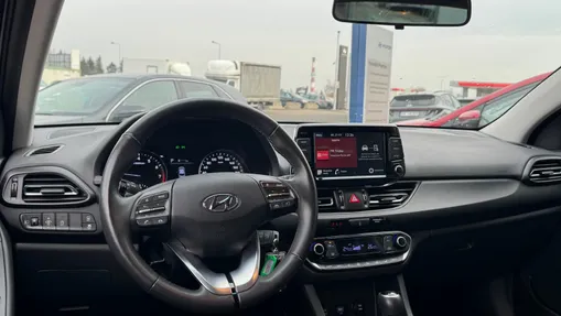 HYUNDAI i30 i30 1.0 T-GDI Smart