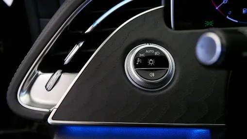 MERCEDES-BENZ E Klasa E 220 d mHEV 4-Matic AMG 9G-Tronic