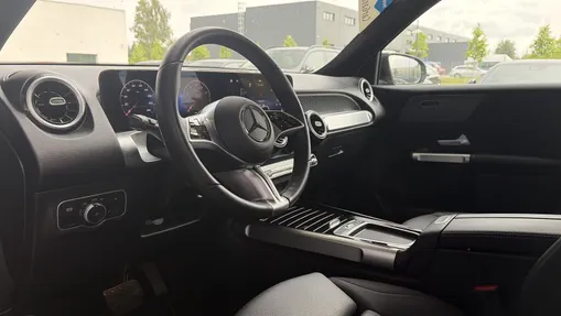 MERCEDES-BENZ GLB GLB 200 mHEV 7G-DCT