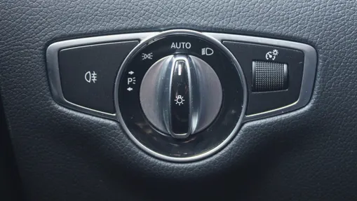 MERCEDES-BENZ E Klasa E 220 d 4-Matic 9G-TRONIC
