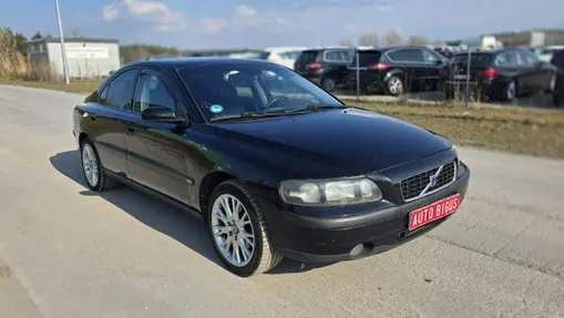 VOLVO S60 -
