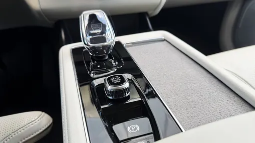 VOLVO XC90 XC90 B5 B AWD Plus Bright 7os aut