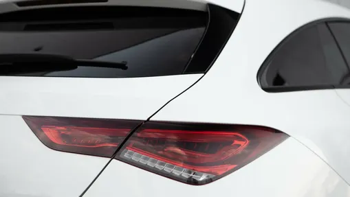 MERCEDES-BENZ CLA CLA 200 AMG Line 7G-DCT