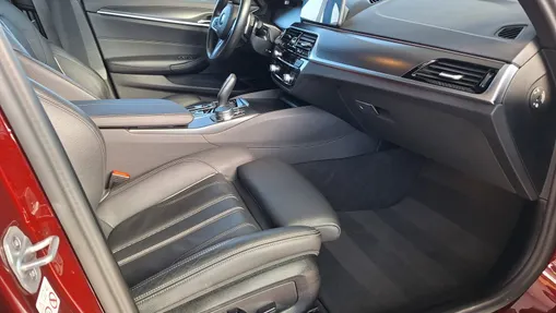 BMW Seria 5 530d xDrive mHEV M Sport sport-aut