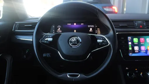 SKODA Superb Superb 2.0 TDI SCR Style DSG
