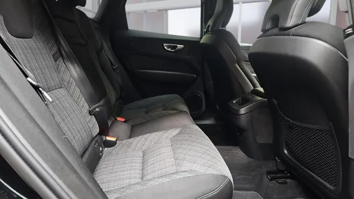 VOLVO XC60 XC60 B4 B Essential aut