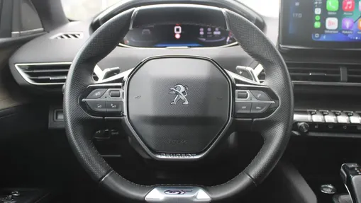 PEUGEOT 5008 5008 1.6 PureTech GT Pack S&S EAT8