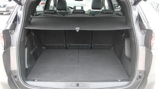 PEUGEOT 5008 5008 1.6 PureTech GT Pack S&S EAT8