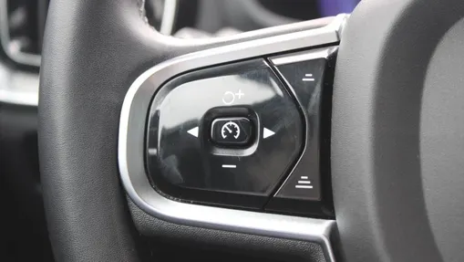 VOLVO V60 V60 B4 D Plus Dark aut
