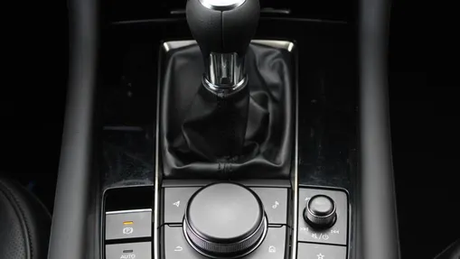 MAZDA 3 3 2.0 mHEV Hikari