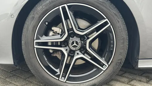 MERCEDES-BENZ A Klasa A 200 7G-DCT