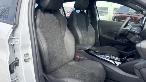 PEUGEOT 208 208 1.2 mHEV GT Nowy