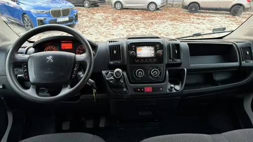 PEUGEOT Boxer Boxer 335 BlueHDi L3 Premium