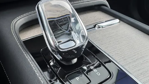 VOLVO XC90 XC90 T8 AWD Plug-In Hybrid Ultimate Dark 7os aut