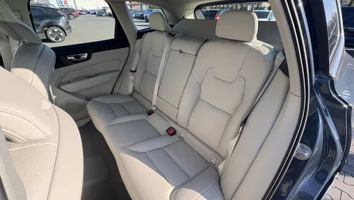 VOLVO XC60 XC60 T6 Plug-In Hybrid AWD Plus Bright aut
