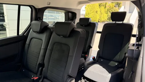 MERCEDES-BENZ T klasa T 180 Progressive (ekstra dł) aut Nowy