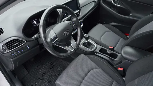 HYUNDAI i30 i30 1.5 T-GDI 48V Smart