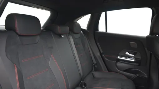 MERCEDES-BENZ GLA GLA 200 d AMG Line 8G-DCT