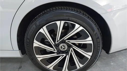 MERCEDES-BENZ E Klasa E 200 mHEV Avantgarde 9G-Tronic